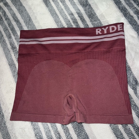 Excellent condition - Picture 2 of 2